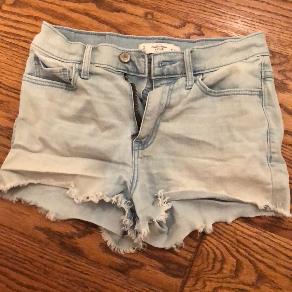 jean shorts light wash